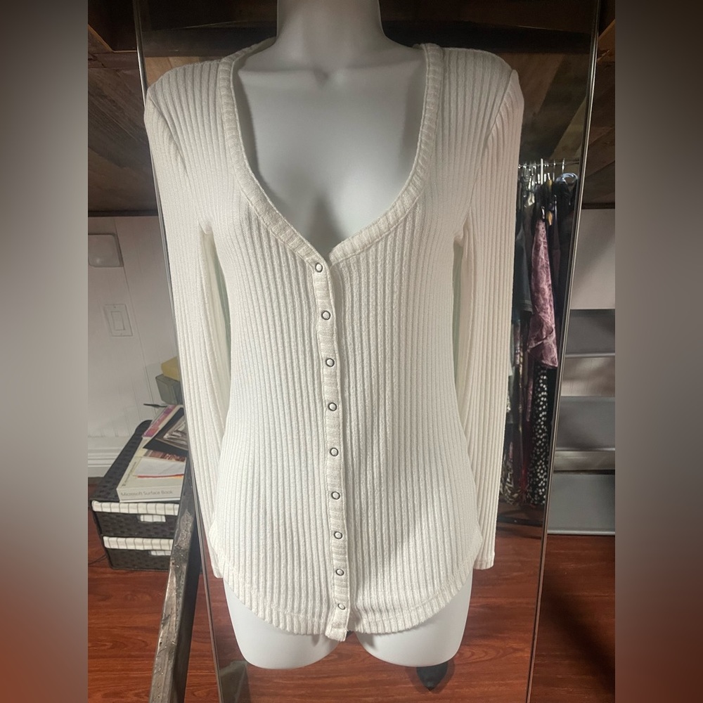 Lucky brand white top. Excellent condition
